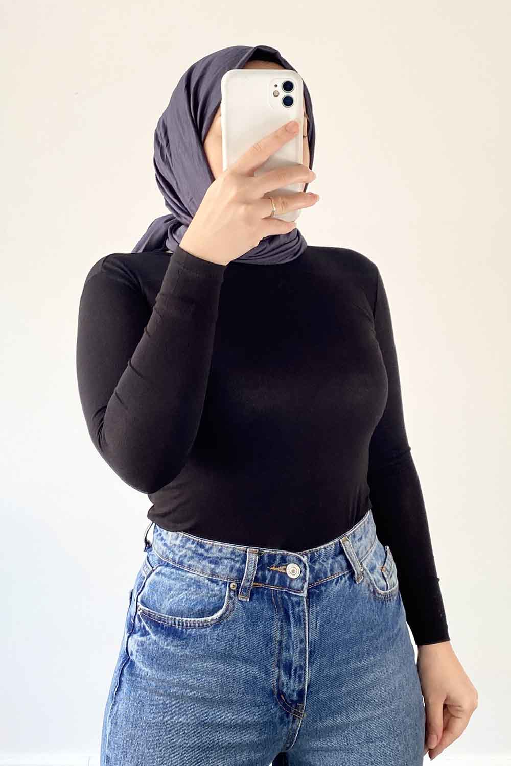 Çift V Yaka Tişört Siyah